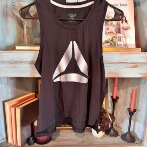 Reebok small crop tank
